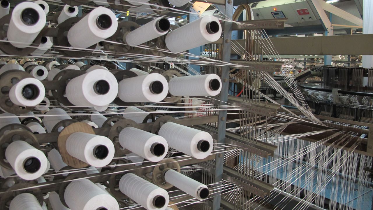 เครื่องทอกระสอบพลาสติก สำหรับ ถุงปุ๋ย กระสอบข้าวสาร